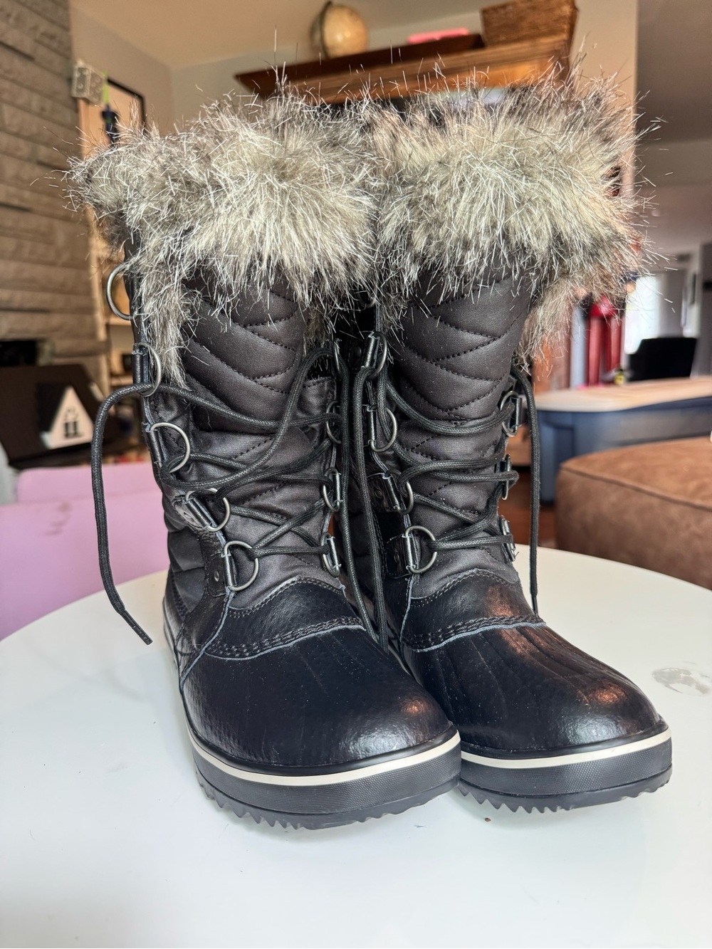 Sorel Joan of Arctic Faux Fur Waterproof Snow Boots Women’s 7.5